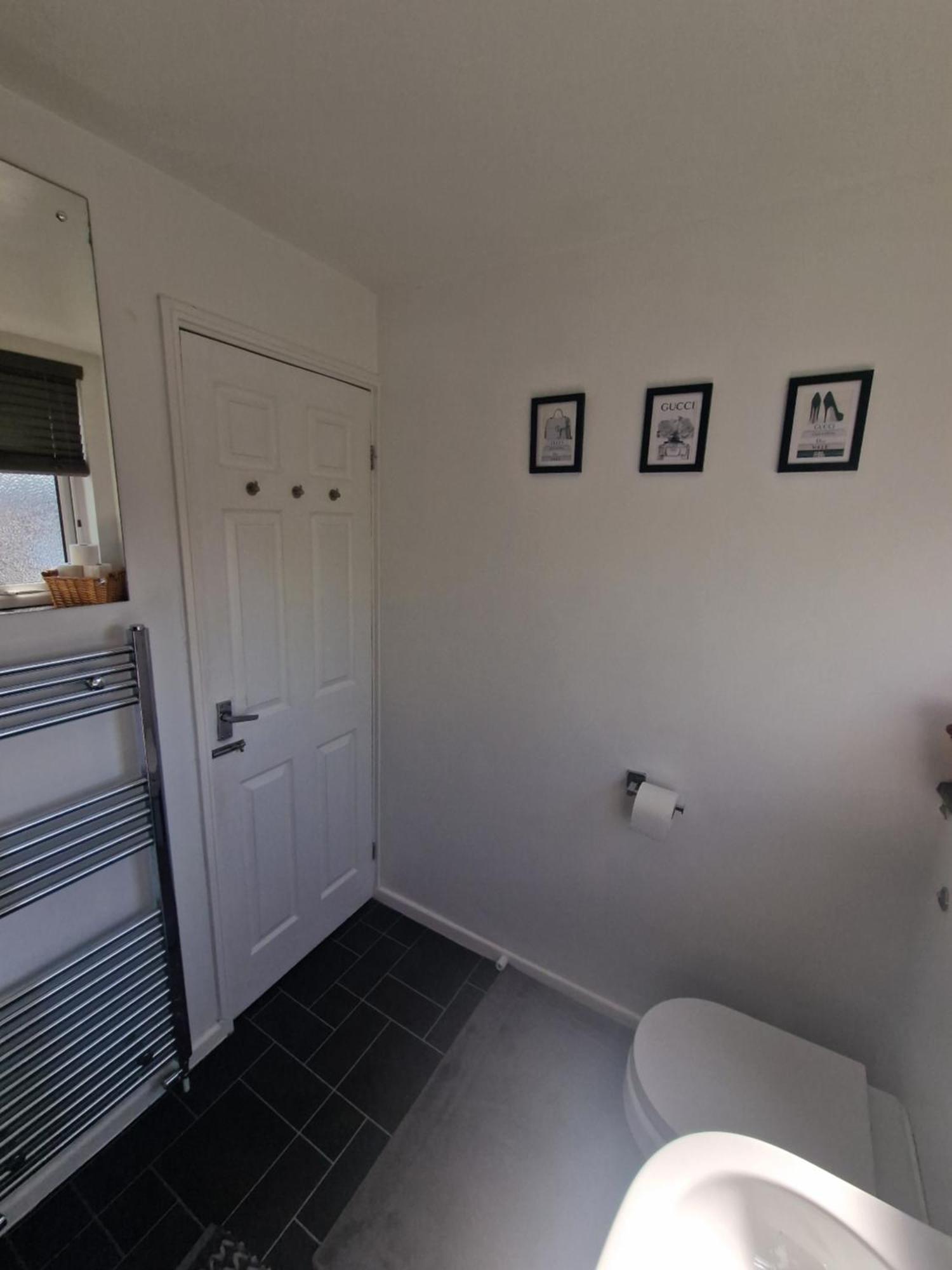 Stylish & Modern 2 Bed House With Free Parking Leeds Apartman Leeds  Kültér fotó